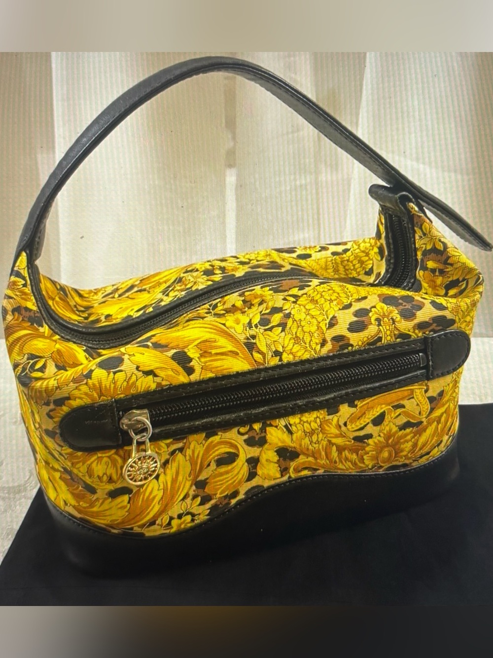 🆕 Versace Baroque Vanity case/with gift 😍